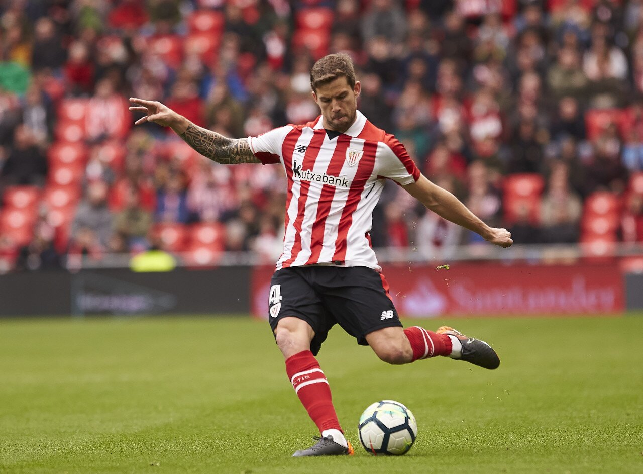 记者:巴萨与毕巴谈判伊尼戈-马丁内斯,毕巴愿6000万欧放人