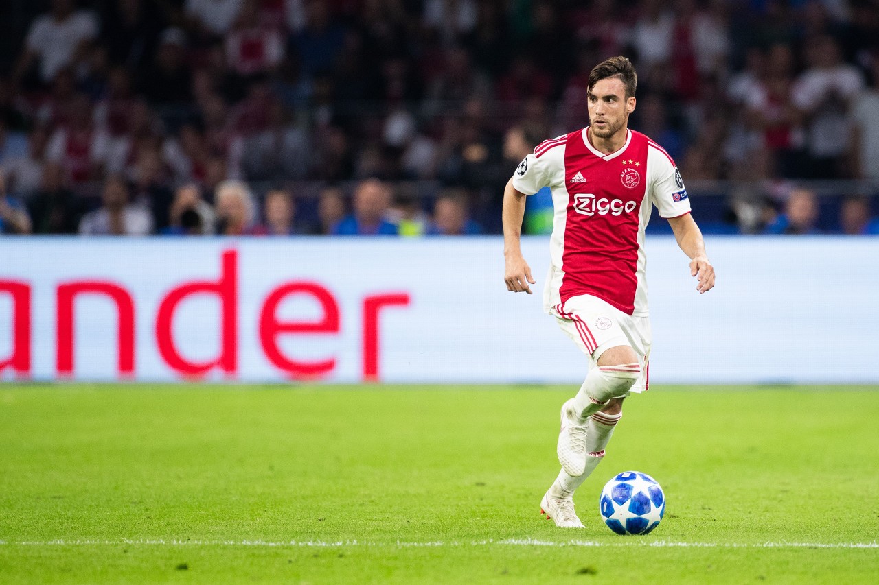 天空体育:巴萨再次关注阿贾克斯后卫塔利亚菲科