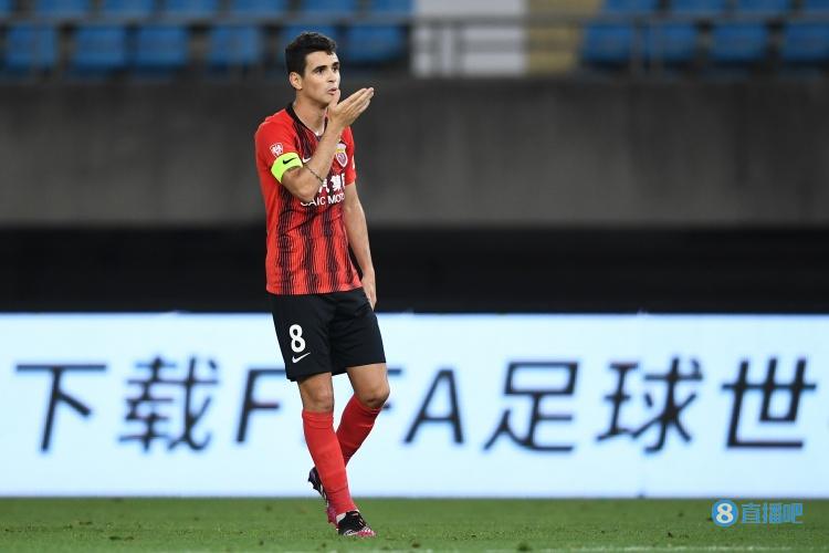 罗马诺:弗拉门戈有意引进奥斯卡,球员对转会持开放态度