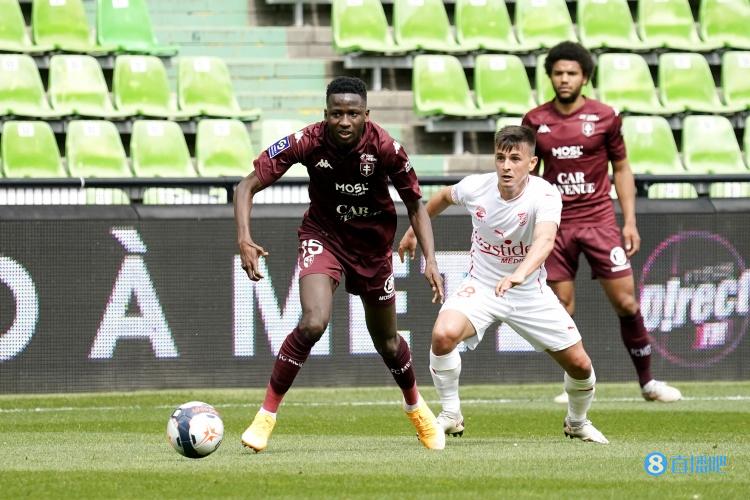 迪马：米兰求租热刺中场萨尔 球员获评非足联年度最佳年轻球员