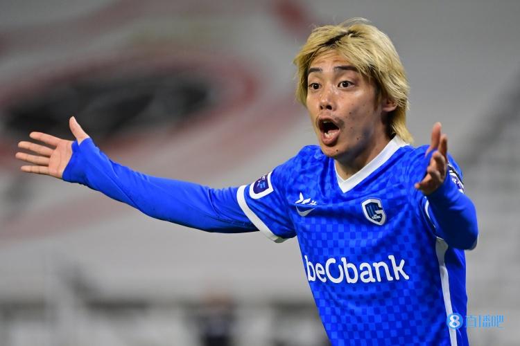 队报:兰斯加速从亨克引进伊东纯也,球员目前缺席了球队训练