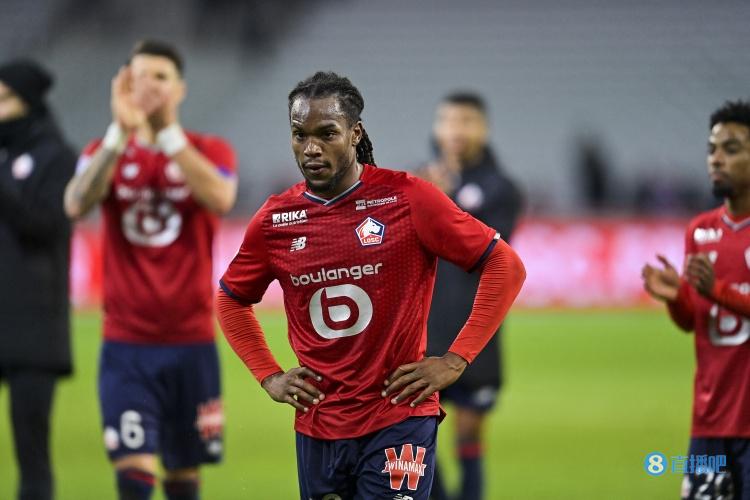 罗体:巴黎为桑谢斯的报价低于米兰,球员意愿起到了决定性作用