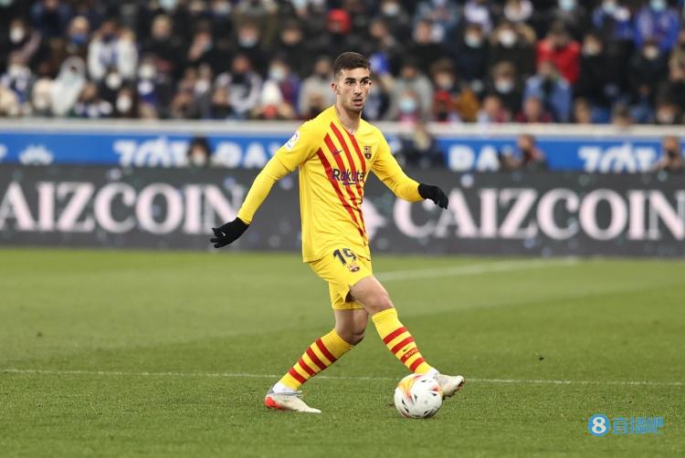 媒体人：拉波尔塔称“狗娘养的瓜迪奥拉把进不了球的费兰卖我们”