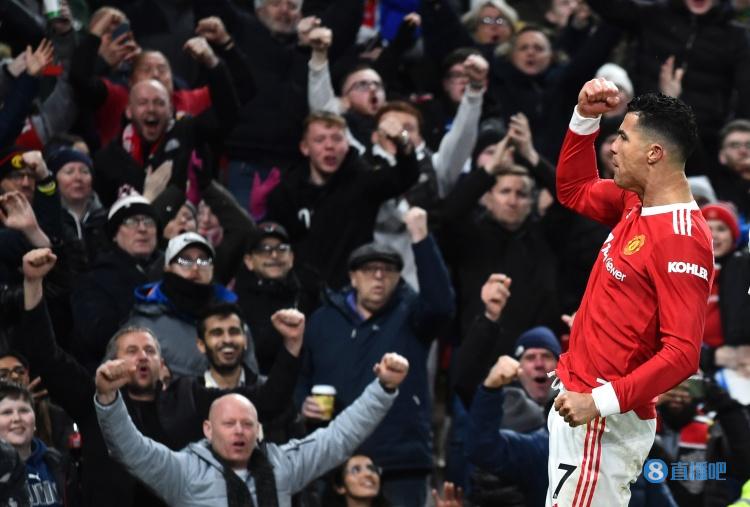 马卡：切尔西认真考虑签C罗，球员愿为加盟有实力夺欧冠球队降薪