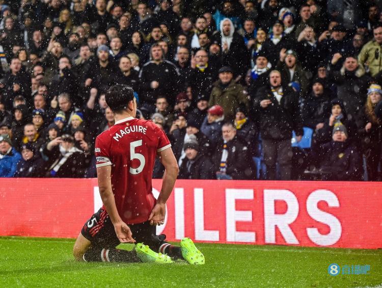 范德贝克力挺马奎尔:他面对嘘声踢出了表现,他有强大的个性