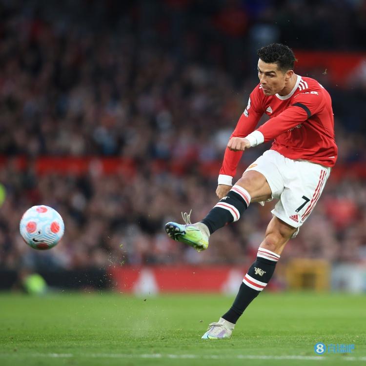 泰晤士：曼联CEO正说服C罗留队，C罗方面对其处理方式印象深刻