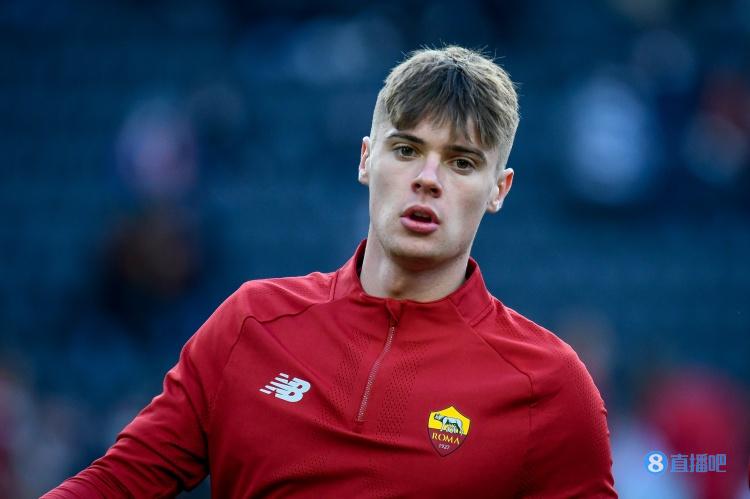 意媒：巴黎曾希望用扎莱斯基换维纳尔杜姆，遭罗马拒绝