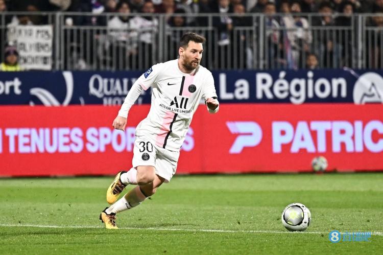 梅西上赛季联赛每90分钟过人2.7次，创下生涯最低纪录