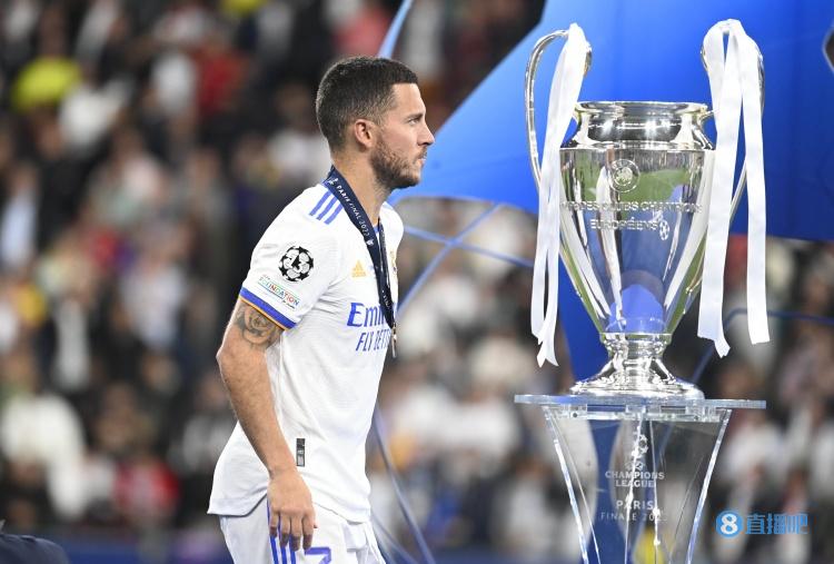 记者:阿扎尔训练中肌肉超负荷,卡瓦哈尔脚踝出现问题