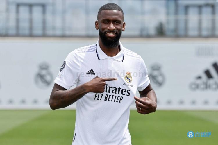 阿斯报：吕迪格在家建健身房训练，球员严格控制饮食+从不饮酒