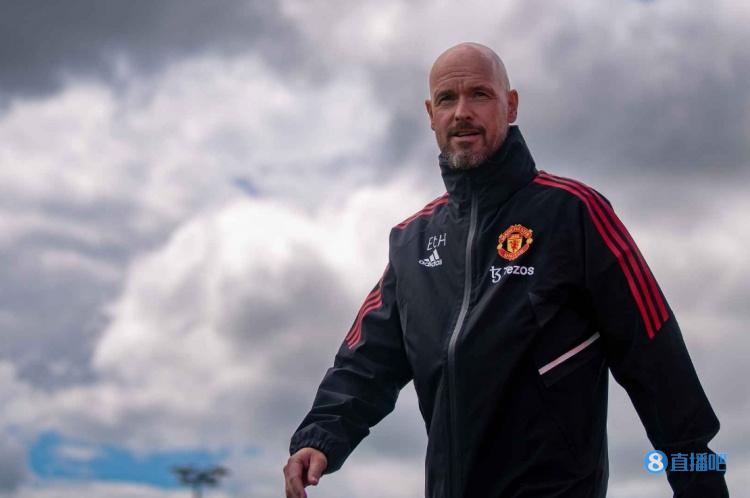 滕哈赫:先构建阵容再谈首发 我们的足球风格对草皮要求高