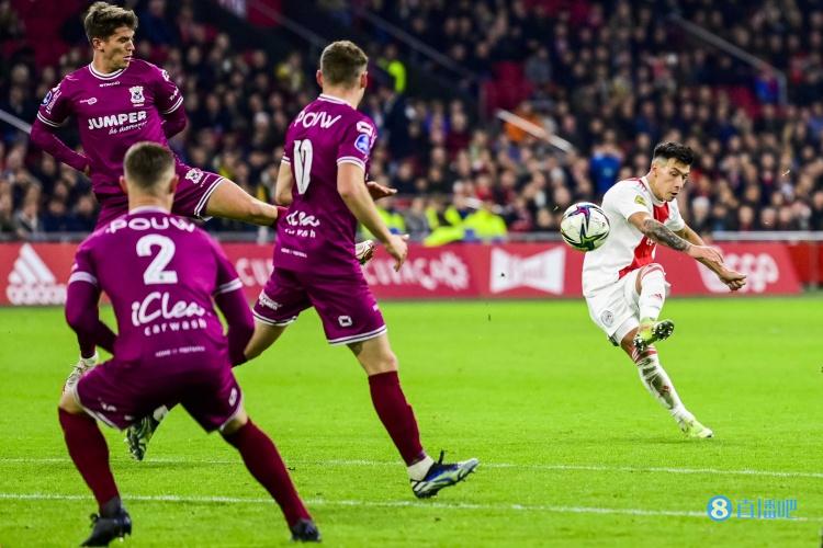 罗马诺：曼联签下阿贾克斯后卫利桑德罗，只是时间和最终细节问题