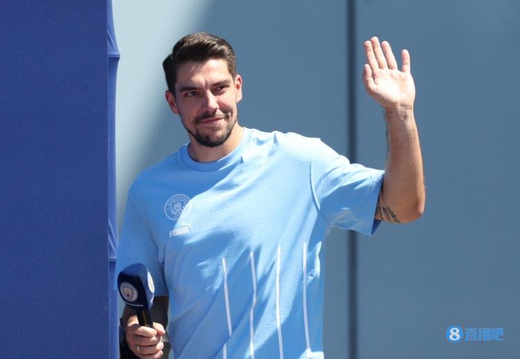 奥尔特加:努力学习尝试尽快融入球队,期待在瓜帅手下突破自身