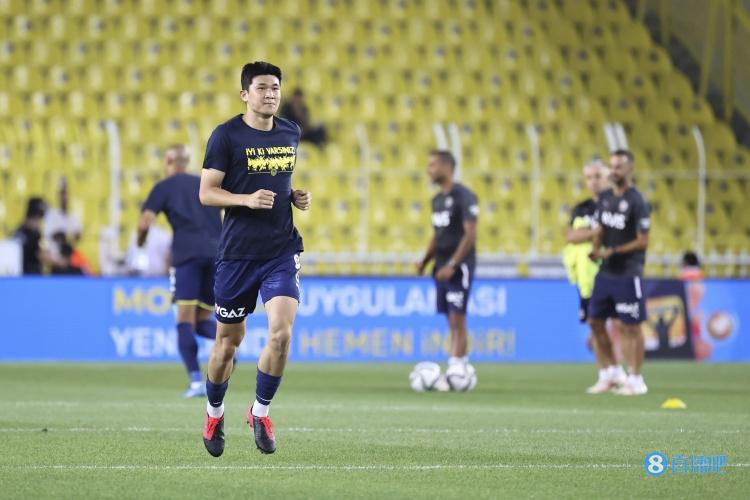 罗马诺:那不勒斯在处理金玟哉最终细节,并将在1月免签索尔巴肯