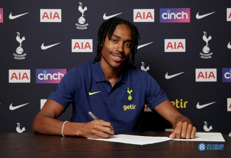 斯宾塞上赛季联赛76次成功过人,超过热刺四名边后卫之和