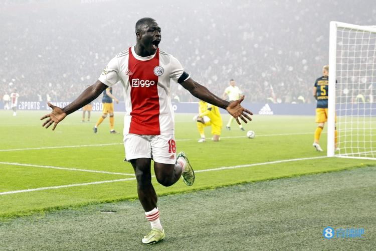 罗马诺：阿贾克斯接近签下20岁前锋布罗贝，只差一些细节待处理