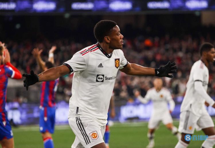 ESPN:马夏尔赢得滕哈赫认可今夏留队,拜利和琼斯有可能离开