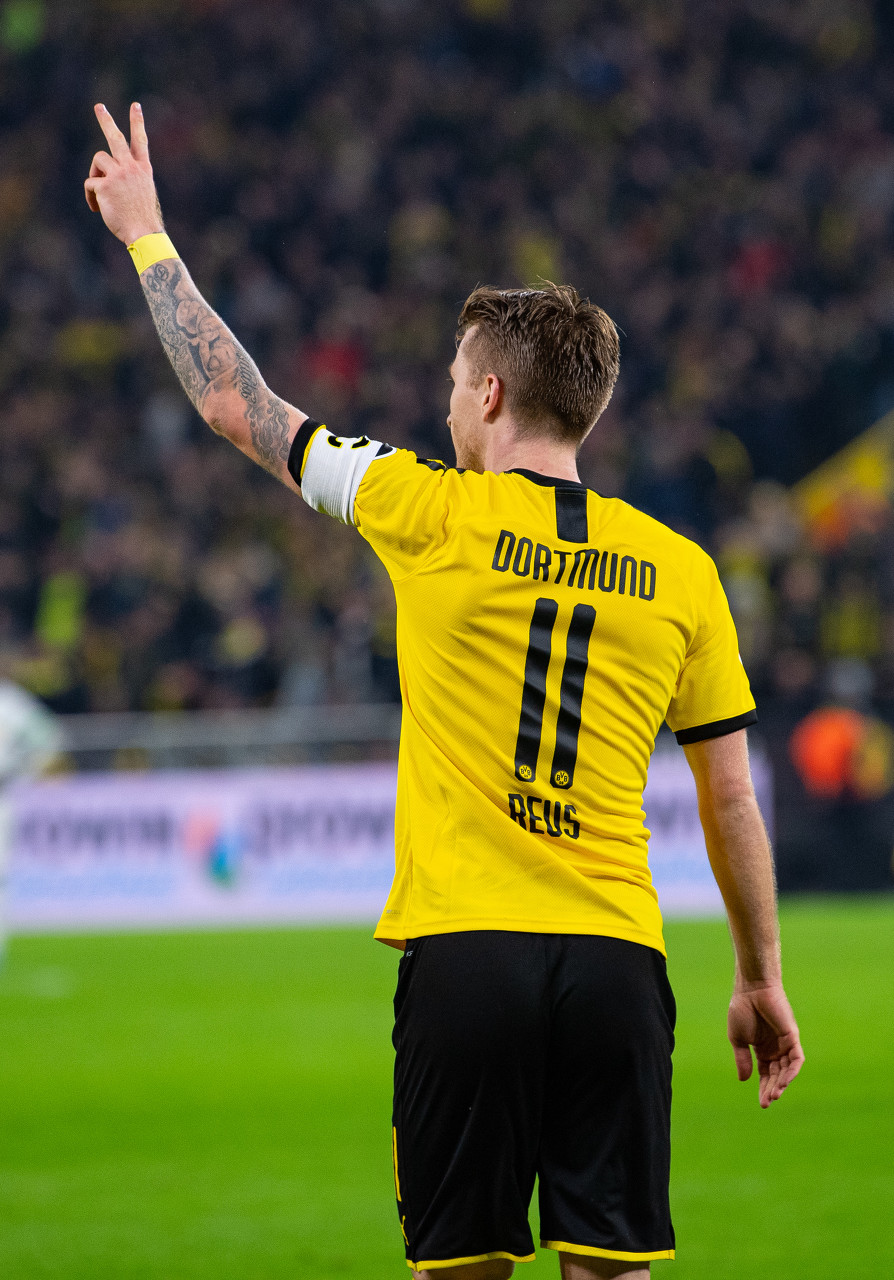 多特瑞士行大名单:罗伊斯领衔,新援阿德耶米、阿莱、聚勒在列