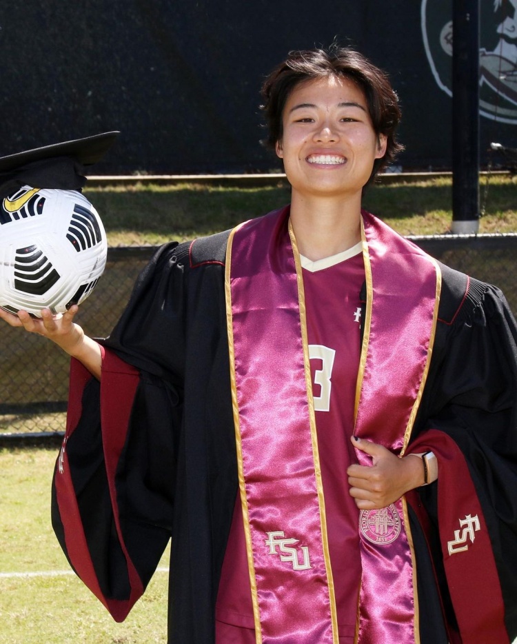 足球报:赵瑜洁试训法兰克福女足未果,她接下来专注于融入国家队