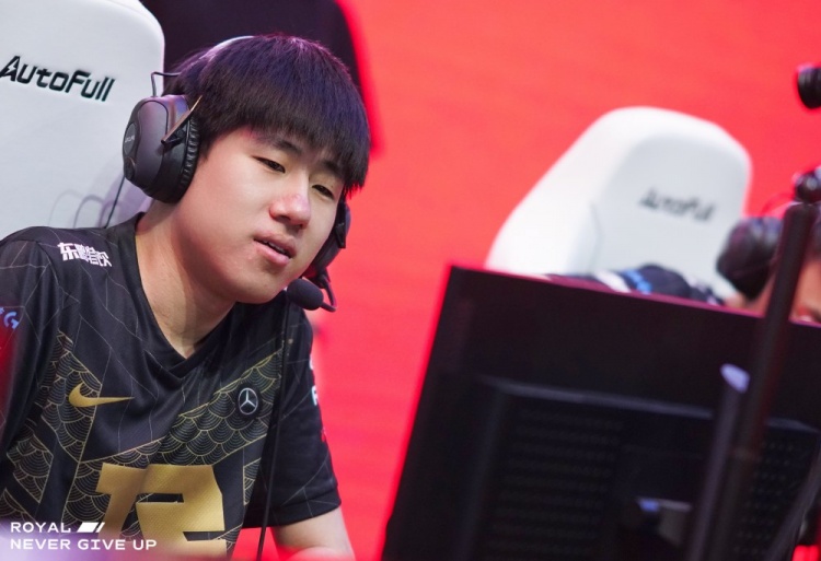 RNG赛前返图:“劲!”