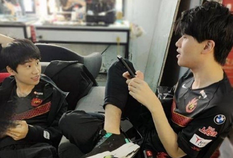 昔日队友的“祝福”！Doinb在WE对阵FPX前私聊Lwx：就在后天！