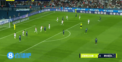 梅西精妙挑传禁区,内马尔没停好错失单刀