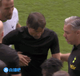 这又在说什么？孔蒂和图赫尔冲突后，AZP拦住孔蒂两人争吵几句