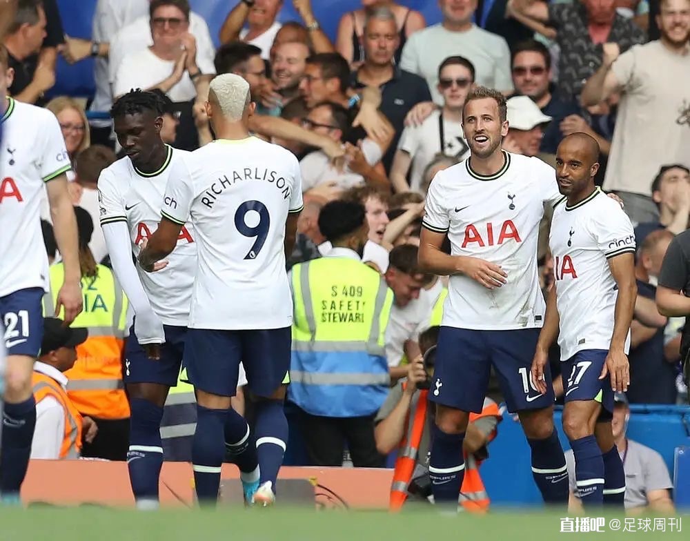 孔蒂图赫尔动起手来了!英超又添一对教练死敌