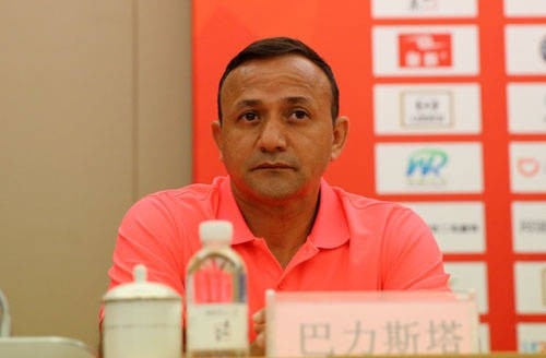 博主:前泰山队功勋外援巴力斯塔将出任新疆天山雪豹主帅