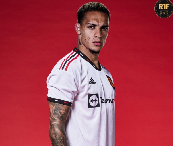 罗马诺：安东尼已经飞抵英格兰，即将接受曼联体检