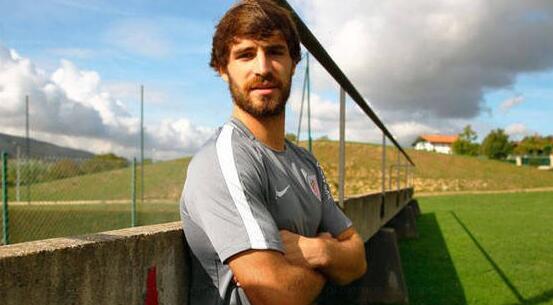 毕巴后卫谈睾丸癌:球员也会生病 不倾向像阿莱那样公布