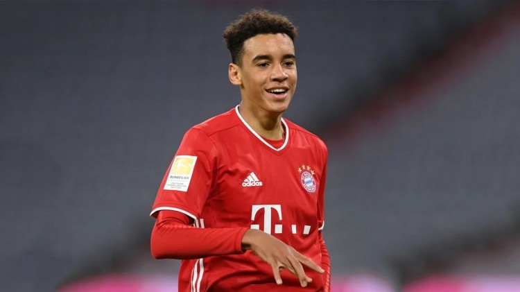 穆勒:穆西亚拉要保持表现,他若退步我们就会鞭策他