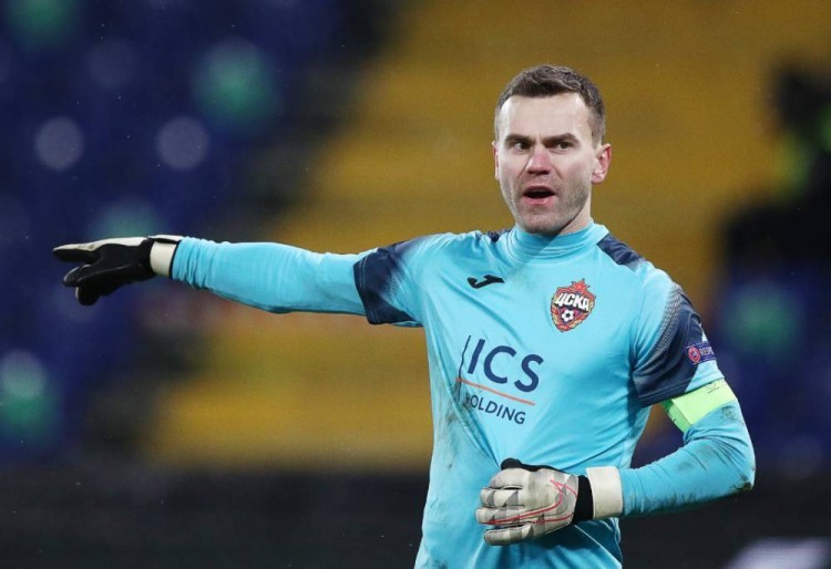 当前球队出场榜:阿金费耶夫711场,布教授、穆勒、本泽马列前四