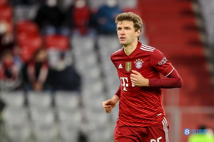 穆勒:本场比赛不像前两场&前十分钟很挣扎 也许能多进一两个球