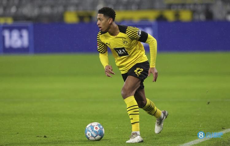 邮报:利物浦今夏考虑过短期中场人选 贝林厄姆预计明夏才来投