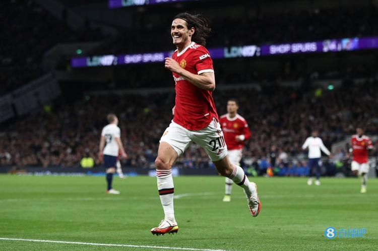 阿斯报:瓦伦西亚全力追逐卡瓦尼,已开出能力范围内的最高薪水