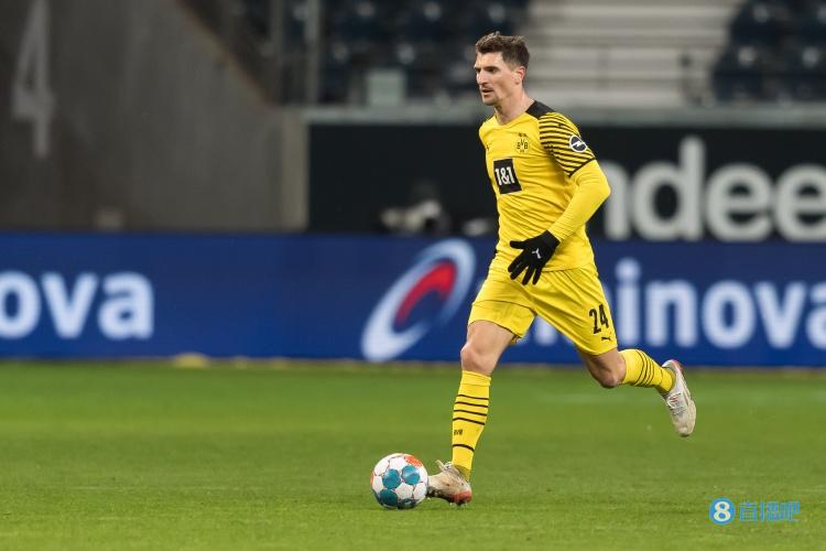 世体:弗伊斯难以敲定,巴萨本周与穆尼耶经纪人会面