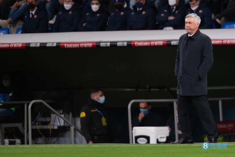 安切洛蒂:任意球本该由本泽马或克罗斯罚,但阿拉巴想踢