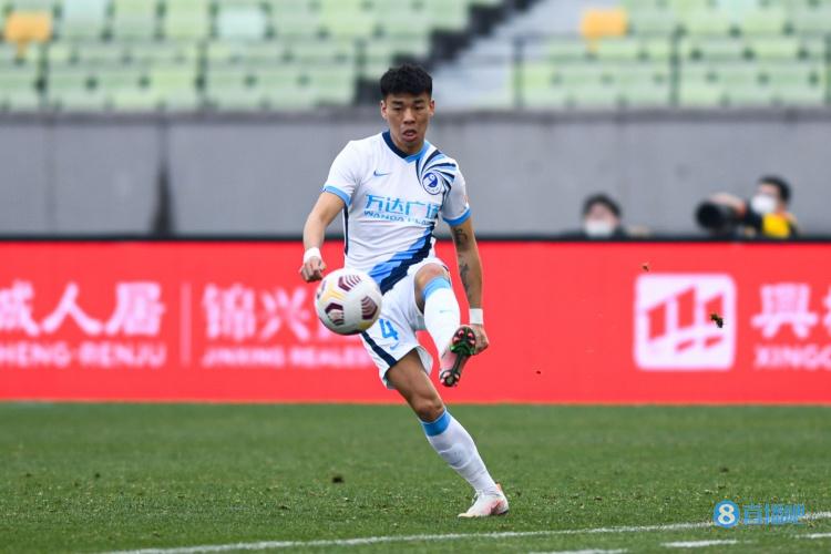 媒体人:李帅过去几年先后错过加盟江苏、广州以及深圳的机会