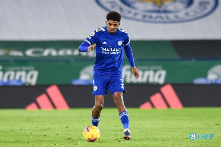 TA：切尔西7000万镑报价福法纳遭拒，蓝狐不认可浮动条款构成