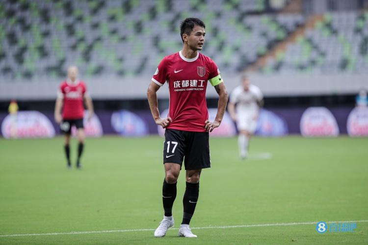 甘锐：这几年在成都蓉城踢球真的很幸福，从来没担心过工资问题