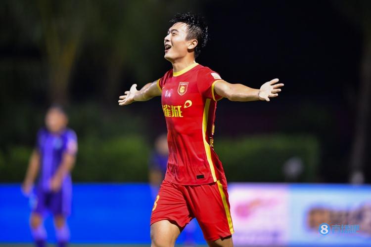 鲁媒:张威已吸引多队注意,战河北成泰山队直接考察他的好机会