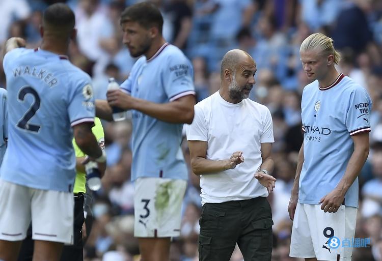 赖特-菲利普斯：曼城在做我们预期的事情，他们是训练有素的机器