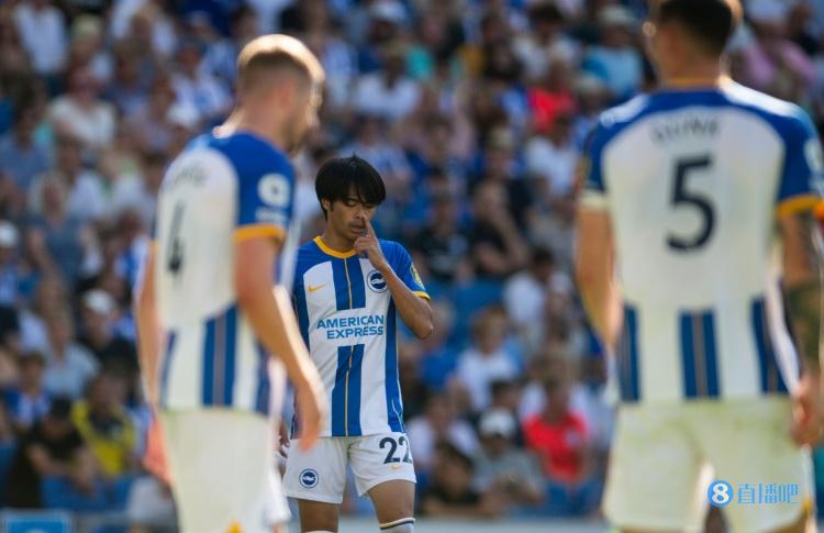 布莱顿主帅:三笘薰表现越来越好,首发经历能让他更快进入角色