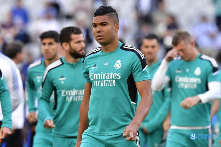 记者:卡塞米罗马上31岁,能卖8000万将是绝妙运作