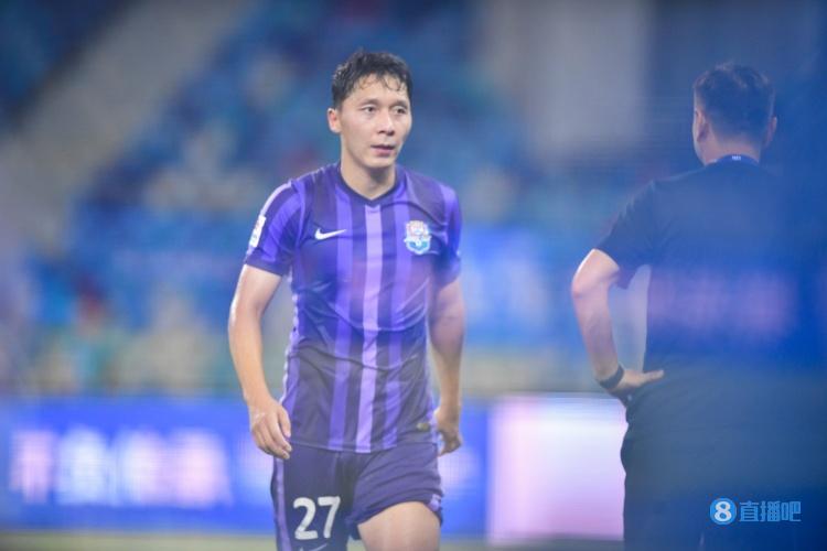 记者:津门虎客场对阵海港一战,张卫因回避条款无法登场