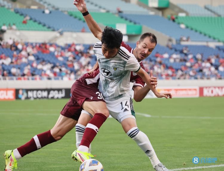 韩媒:尽管本届亚冠表现K联赛完胜J联赛,但国家队表现截然相反