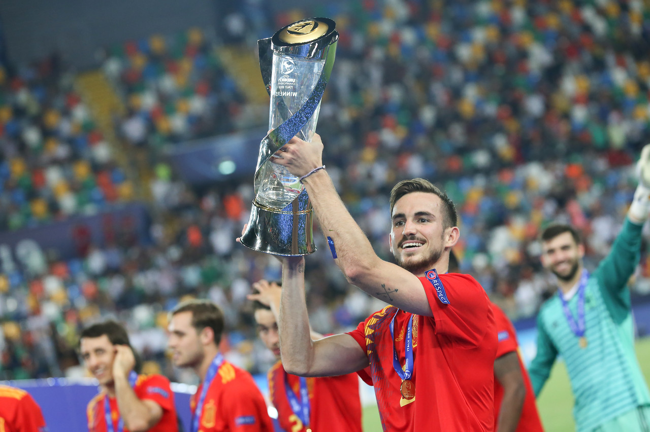 意媒:那不勒斯不会再征召法比安-鲁伊斯参赛,不离队就上看台