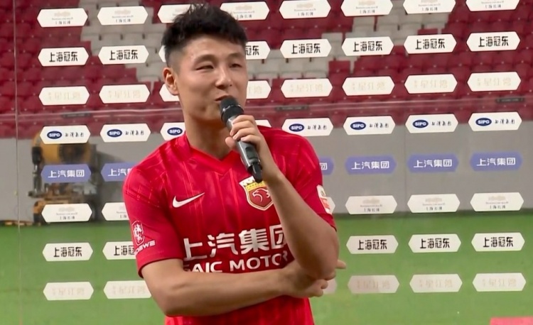 武磊:留洋生涯总体非常圆满,盼和巴尔加斯一起努力拿更多胜利