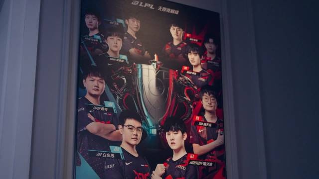 夏决赛前垃圾话 knight：对线Yagao不需要准备 我经常教他玩中单